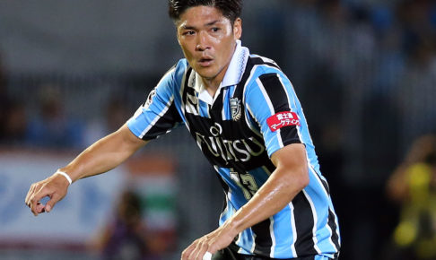 川崎フロンターレ・大久保嘉人、長男の小学校卒業に涙