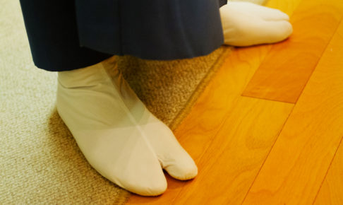 『陸王』でも注目された"足袋型"の可能性…ロッテ・高野圭佑も足袋型ソックスを使用