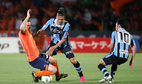 井川祐輔、香港で川島永嗣をおもてなし「W杯お疲れ様でした！」