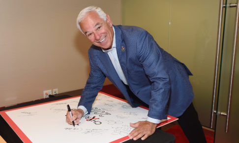 元ロッテ監督・バレンタインが来日！優勝した当時の選手達と叙勲のお祝い