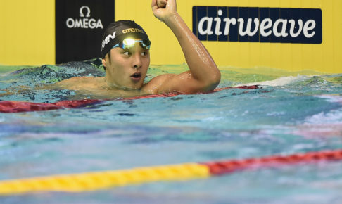 瀬戸大也、優佳夫人と生まれたばかりの娘との3ショットを公開「今のところ自分に似てるかな 笑」