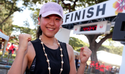 浅田真央、飛行場でのオフショットを公開…どこに行くのかファン興味津々