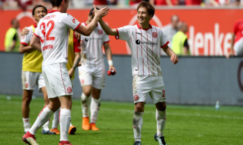 原口元気夫妻が昇格を祝して2ショット…喜びが伝わる様子にファンからは「素敵な夫婦」