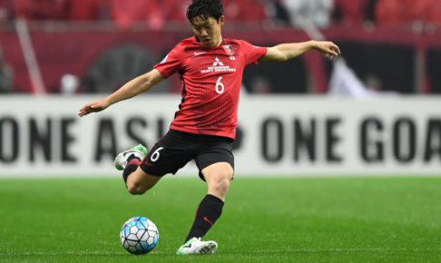 遠藤航、柴崎岳とプールでリラックス…大自然をバックに「天気も良いし景色も最高です!!」 遠藤航、柴崎岳とプールでリラックス…大自然をバックに「天気も良いし景色も最高です!!」