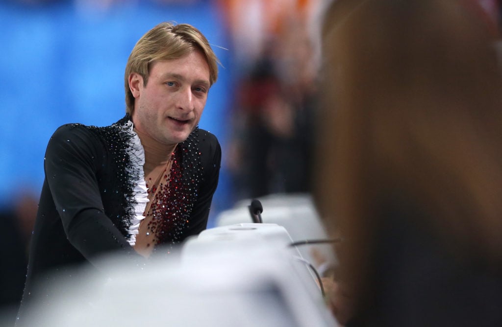 プルシェンコとフェルナンデスがリフティング合戦…W杯ロシア対スペインの前哨戦だった？