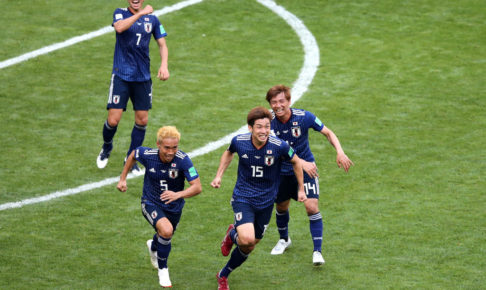 大迫勇也、乾貴士が鹿島アントラーズの練習に参加…内田篤人、土居聖真との「半端ない」4ショット