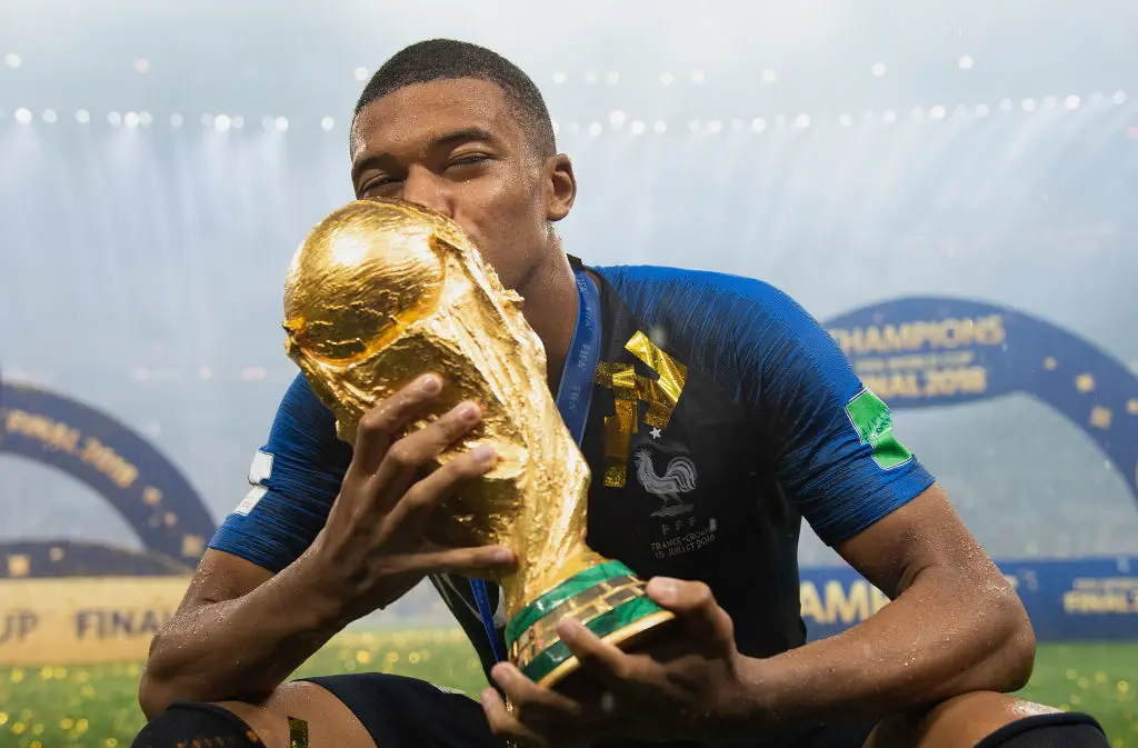 エムバペ、W杯優勝に「永遠に歴史に残る」と感激…最後まで歴史を変え