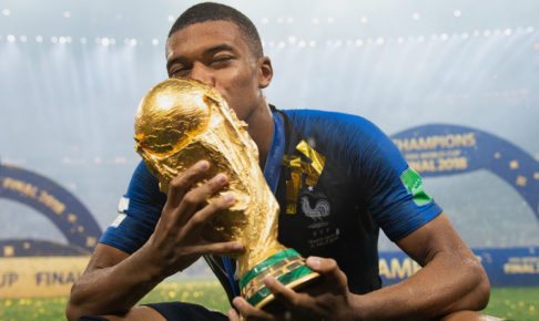 エムバペ、W杯優勝に「永遠に歴史に残る」と感激…最後まで歴史を変え続けた19歳 エムバペ、W杯優勝に「永遠に歴史に残る」と感激…最後まで歴史を変え続けた19歳