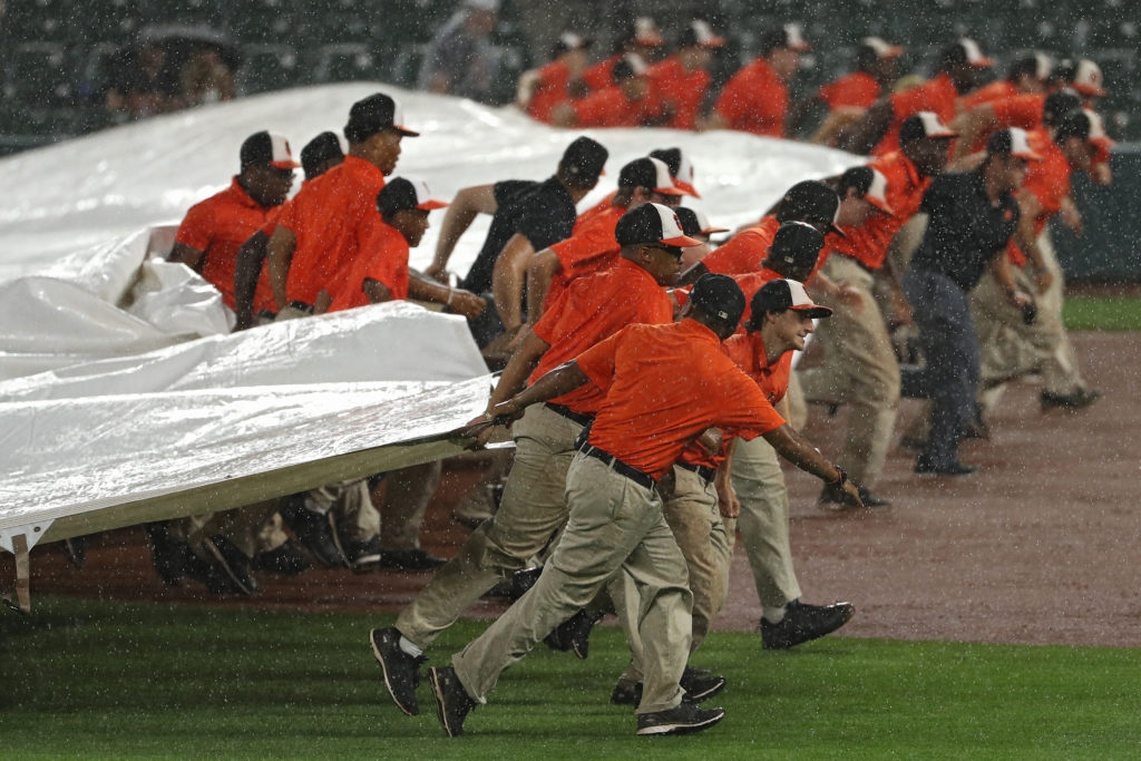 天災で中止続出のプロ野球...過密日程の阪神にファンから心配の声、ダブルヘッダーの可能性も