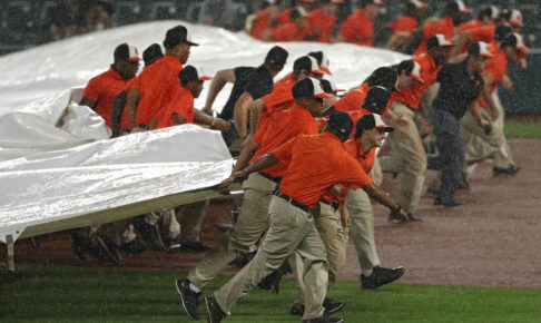 天災で中止続出のプロ野球...過密日程の阪神にファンから心配の声、ダブルヘッダーの可能性も
