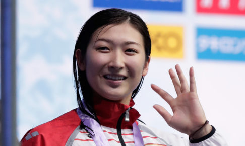 池江璃花子、学校帰りに美容院で10cmの衝動切り……ファン「髪型似合ってる」「制服姿もかわいいい」