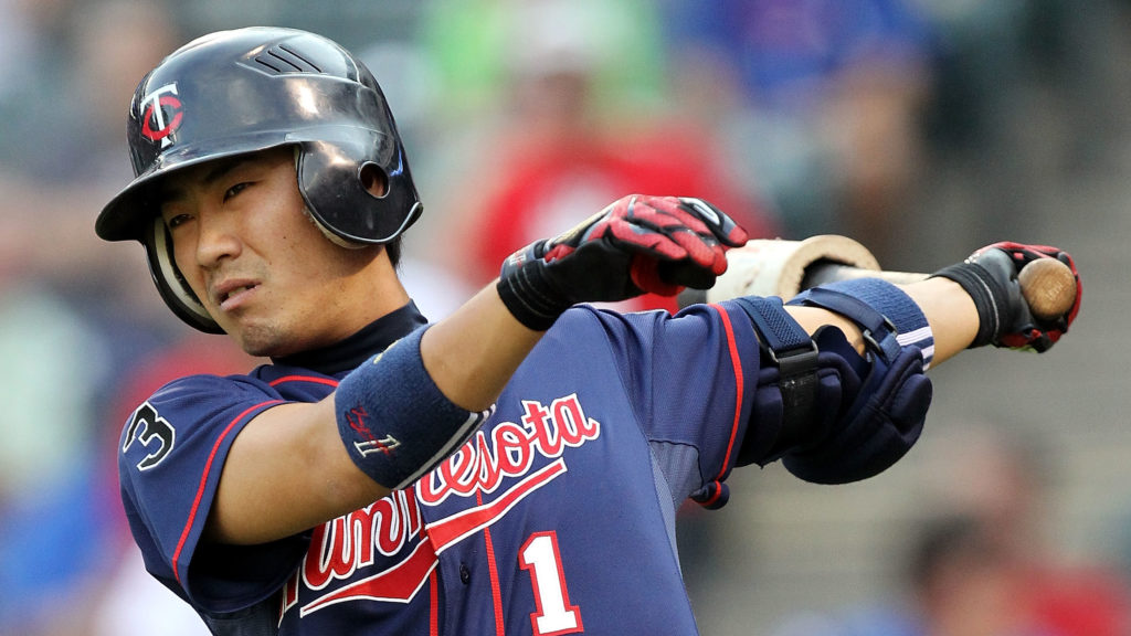 先輩・西岡剛から、後輩・中田翔にメッセージ「お前はトライアウト受けなアカンようになるなよ！」