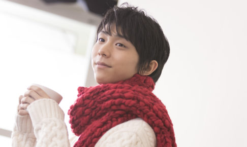 羽生結弦、撮影休憩中は自分を象ったマドラーで一人遊び……？ロッテ「ホットガーナ」の新CMに出演