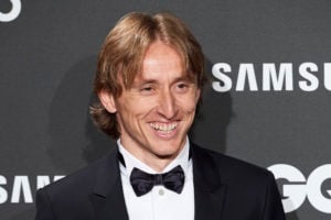 モドリッチの印象的なヘアースタイル…過去には短髪だった経験もあり！ヨハン・クライフとの共通点も