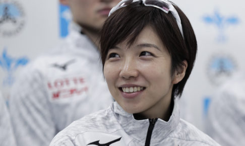 小平奈緒、台風19号で被災した地元・長野へのチャリティグッズを紹介