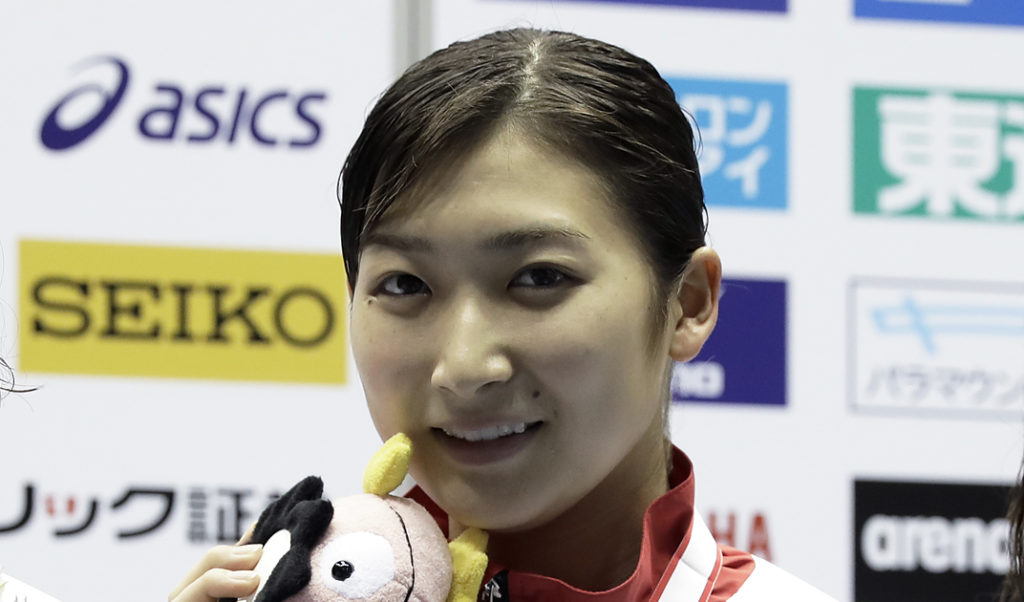 池江璃花子、幼少期の着替え中?写真を公開…既にスイマーの体つきに反響「手、長!!肩、筋肉すご!!」 池江璃花子、幼少期の着替え中?写真を公開…既にスイマーの体つきに反響「手、長!!肩、筋肉すご!!」