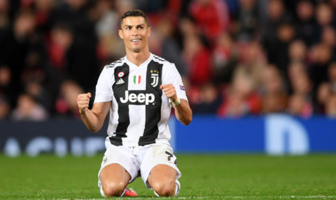 クリロナ家の日常？クリスティアーノ・ロナウドが息子と遊ぶ動画に反響多数！