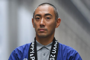 市川海老蔵、激似のバスケカタール代表HCに反応「カタールに私いるらしい」