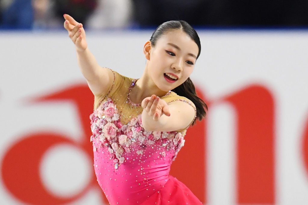 紀平梨花の“でかいクマ”、田中刑事の隣にも再登場で話題に「可愛すぎる」 紀平梨花の“でかいクマ”、田中刑事の隣にも再登場で話題に「可愛すぎる」