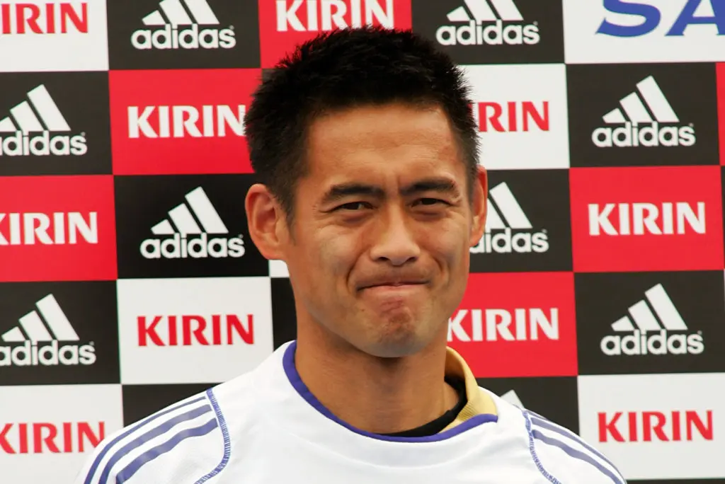正規品PompeysportsポーツマスFC「37」川口能活 長袖Mユニフォーム 川口能活がデンマークを再訪！当時のチームスタッフと再会を果たす