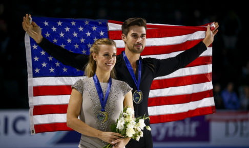 国別対抗戦、チーム・アメリカのお面応援に衝撃を受けるファン多数