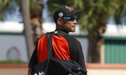 イチローのジョークTシャツはどこで買える？すぐ買えるネットショップを紹介