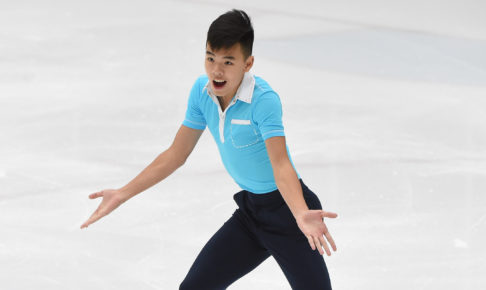 眼鏡姿は見納め？ナム・グエンのレーシック手術にファンの反応は