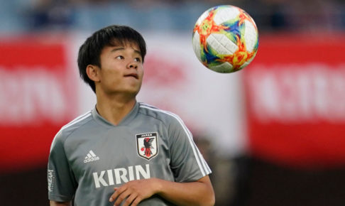 久保建英、FC東京U-18メンバーと送別会「みんなありがとう」「一生仲間」