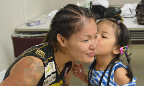 吉田実代、世界戦後は「娘孝行を」　娘からは「おめでとう」と、祝福のキス