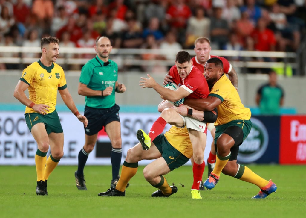 トモス・ウィリアムズがウェールズを救う！空飛ぶスーパープレーに驚きの声