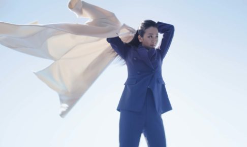 浅田真央、CMでカッコいいビジネスパーソンに　11月1日より放映開始