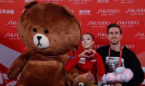 アンナ・シェルバコワ、超巨大＆多数のLINE『ブラウン』とのショット　中国杯優勝、ロシアの15歳