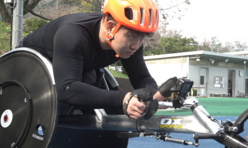 パラ陸上・西勇輝のドキュメンタリーが配信　時速40キロで走る車いす短距離のトレーニングに迫る