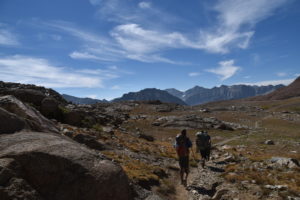 カリフォルニア・ロングトレイル　人工物のない絶景で感じた乾いた風