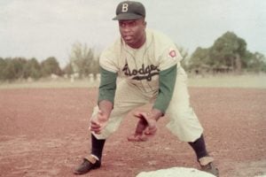 開幕延期が続く中での「ジャッキー・ロビンソン・デー」　SNSで近代メジャーリーグ初の黒人選手を称える