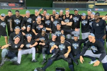 【MLB 地区S】ヤンキース、3連勝で2年ぶりリーグ優勝決定S進出！　田中将大も笑顔