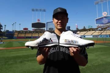 【MLB】田中将大、今年はド派手「ドラゴンボールスパイク」着用　「MA-KUN」の文字にも悟空が…