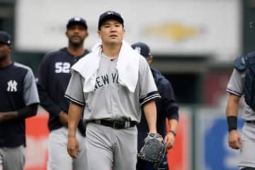 【MLB】田中将大「全然大丈夫です」　再び打球“直撃”も「胸トラップが上手くいかず…」