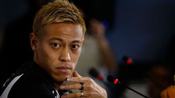 「彼ならすぐ喋れるようになる」本田圭佑、同僚DFが適応力を絶賛
