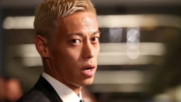 本田圭佑、ボタフォゴ“降臨”で空港騒然！「想像超える神扱い」がこれ