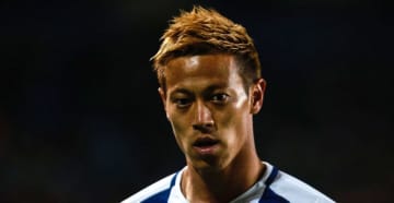 本田圭佑、「FIFA18」の“復刻版”カードに登場！能力がめっちゃ強ぇぞ