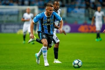 バルサ、“イニエスタの後継者”を今夏獲得へ　ブラジル期待若手MFの優先獲得権を確保