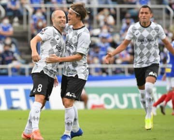 J1神戸・イニエスタ死力尽くした　6戦連続フル出場、試合後は四つん這い