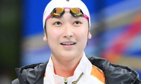 池江璃花子　復帰後初100mバタフライ　全体2位で決勝へ　日本選手権の標準記録クリア
