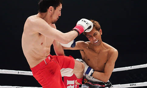 【ＲＩＳＥ】元西武・相内はキック転向初戦ＴＫＯ負け　パンチの雨あられになすすべなし