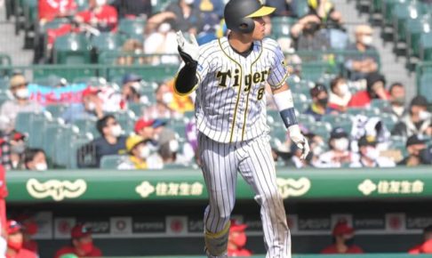 阪神・佐藤輝が甲子園1号「ファンの皆さんの前で打てて良かった」サイクル王手も交代