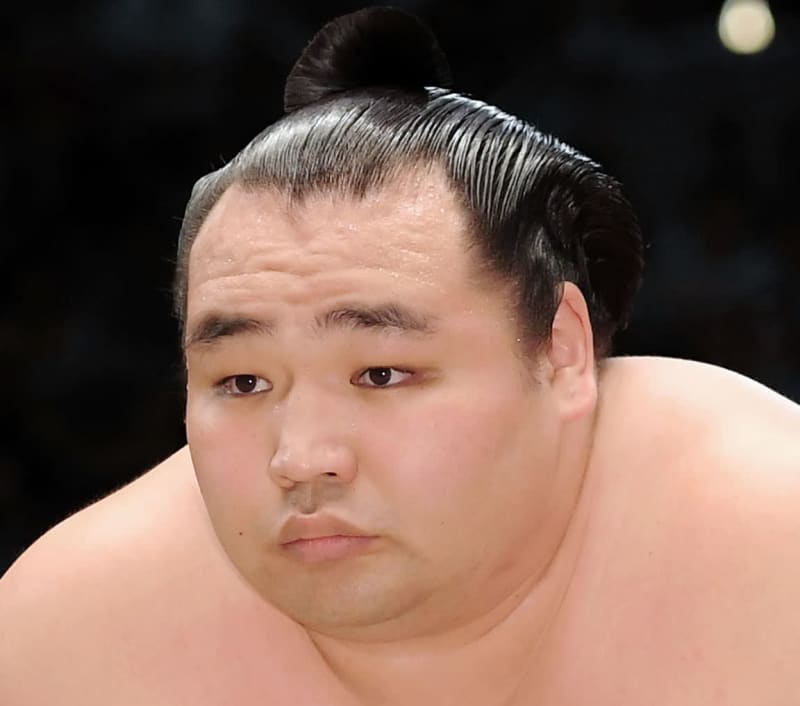 横綱鶴竜が引退 5場所連続休場、再起ならず 歴代10位横綱在位41場所、優勝6度 横綱鶴竜が引退 5場所連続休場、再起ならず 歴代10位横綱在位41場所、優勝6度