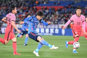 日韓戦　DF山根視来がデビュー戦で初ゴール