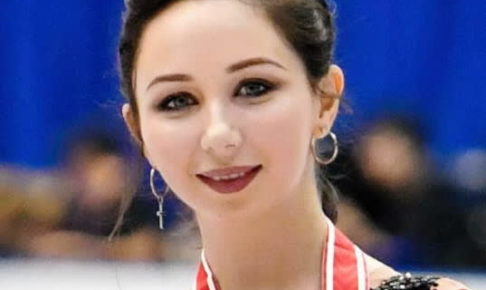 背中に「愛」の文字　24歳トゥクタミシェワが銀に涙「アメイジング」　フィギュアスケート世界選手権