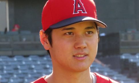 大谷翔平、「2番投手」リアル二刀流で大乱調　3被弾5四球7失点　右手のまめ影響か